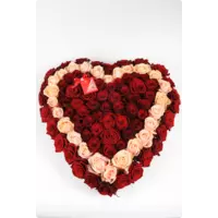 Цветочная композиция из роз в форме сердца №1145 на День влюбленных